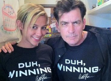 Charlie Sheen ist wieder Single