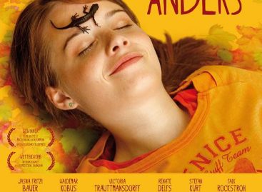 Film Review: Ein Tick anders mit Jasna Fritzi Bauer von Andi Rogenhagen